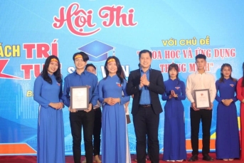 Đoàn Phòng GDĐT Đông Anh tham dự Ngày hội Sinh viên Hà Tĩnh sáng tạo năm 2021